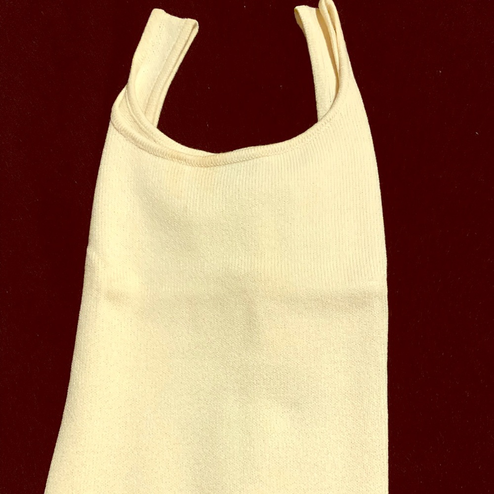 St John Basic Tank - image 1